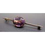 15ct yellow gold bar brooch set with oval cut amethyst in claw setting, stamped 15ct, L8cm, 10.5g