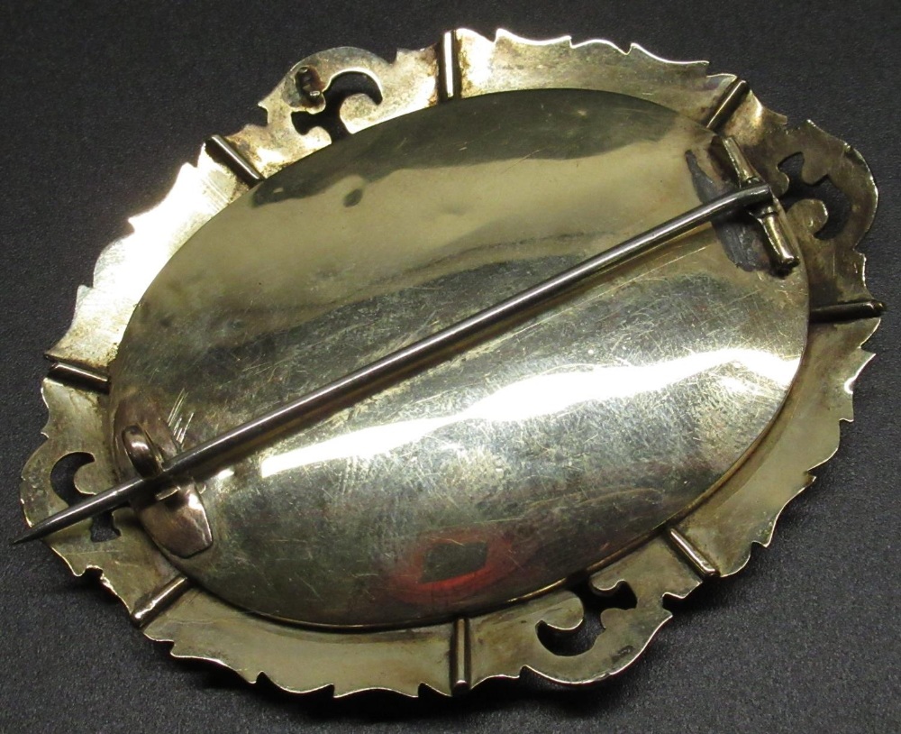 Early Victorian mourning brooch, oval seed pearl and hair panel in unmarked yellow metal C scroll - Image 2 of 2