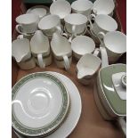 Royal Doulton Rondelay H5004 tea and dinner ware comprising cups, saucers, etc