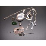 Early C20th hallmarked Sterling silver scent bottle and a collection of silver jewellery including a