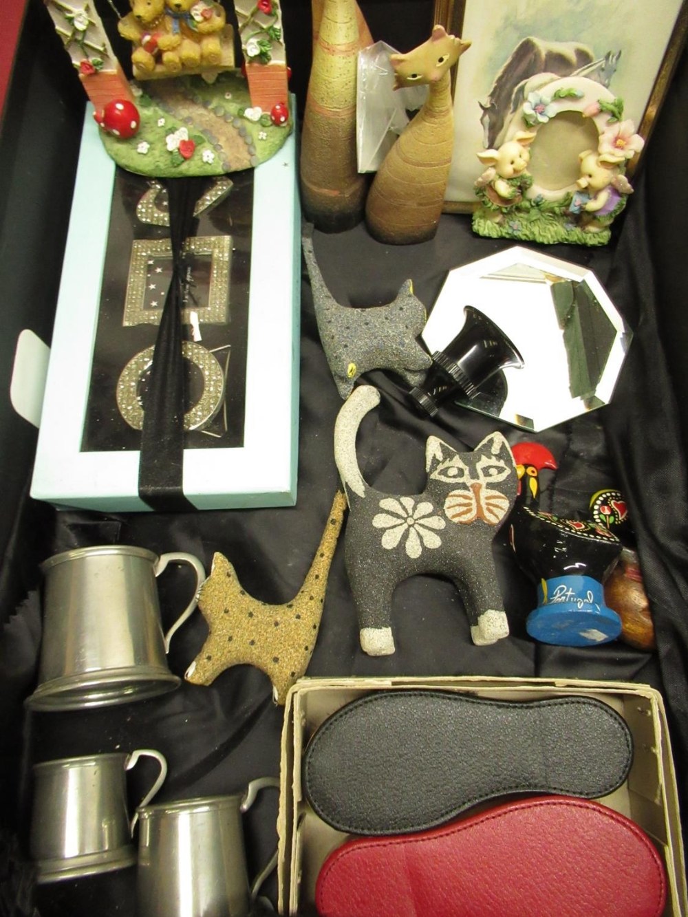 C20th green glass Lillicraps Hone, German cut throat razor, brass oil ...