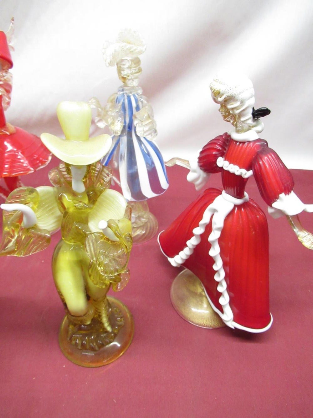 Eight Murano style glass figures of dancing ladies - Bild 2 aus 4