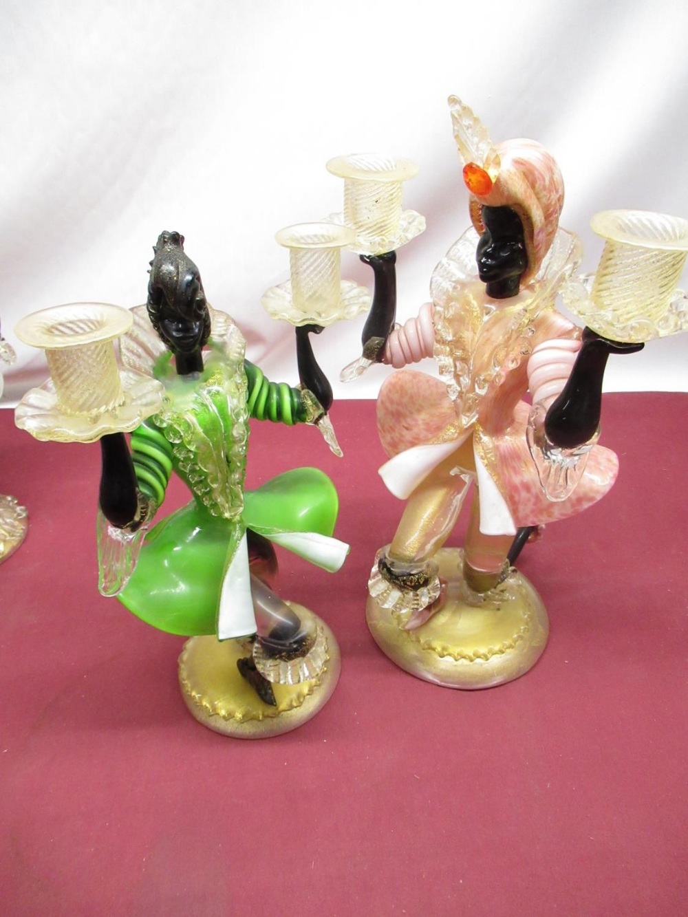 Four Murano style blackamoor twin candle sticks in form of Venetian nobles - Bild 2 aus 3