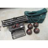 Imperial 58 type writer in Japaned finish, set of four Henselite size 5 super grip bowls together