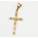 9ct yellow gold cross pendant with engraved detail, stamped 375, L5.3cm, 5.4g