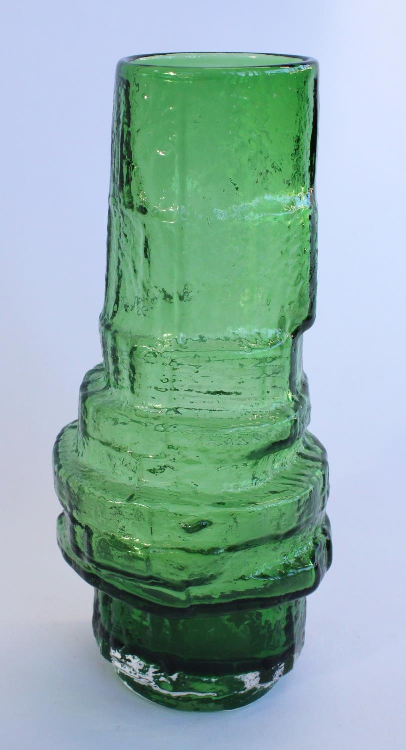 Whitefriars 'Hooped' 9680 textured glass vase in meadow green colourway as designed by Geoffrey - Image 2 of 2