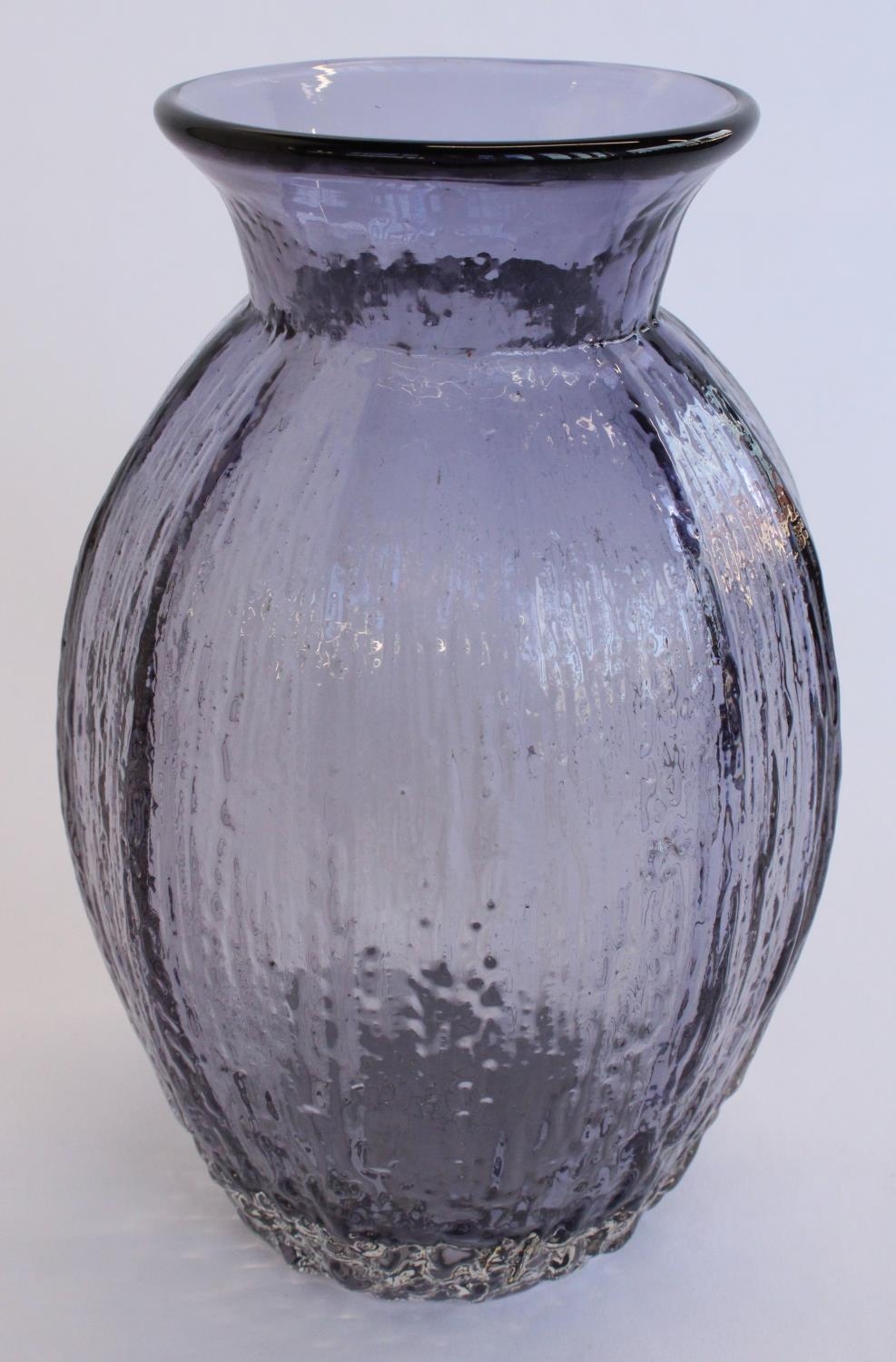 Whitefriars 'large Tulip' 9826 textured glass vase in lilac colourway as designed by Geoffrey Baxter
