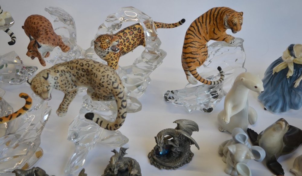 A collection of ceramic animals, 2 Royal Doulton figurines, pewter fantasy scenes etc (3 boxes) - Bild 4 aus 8