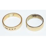 Two 9ct hammered yellow gold wedding bands, both stamped 375, sizes W1/2 and Q1/2, gross 10.1g