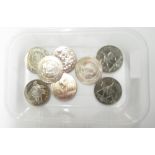 Eliz. II Trafalgar 1805 - 2005 £5 coin and seven others (8)