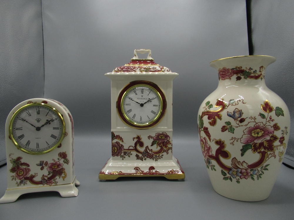 Mason's red Mandalay mantel time piece in the form of C18th bracket clock, H25cm, Mason's red