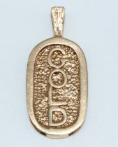9ct yellow gold oval pendant stamped GOLD, stamped 375, 8.4g