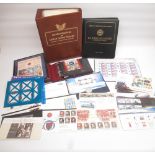 Quantity of UK and US stamp sets: folder 'Golden Replicas of United States Stamps' with 45 covers,