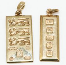 9ct yellow gold three lions ingot pendant, the bail set with brilliant cut diamond, stamped 375, and