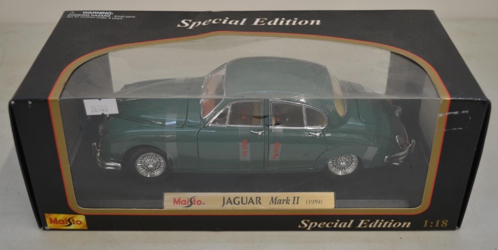 Collection of mostly boxed die-cast vehicle models including 7 x 1/38 Maisto Supercar Collection - Image 10 of 10