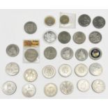 Selection of GB and commonwealth cupro nickel crowns and other mixed coinage