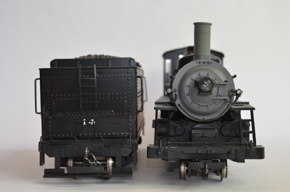 G-gauge 2-8-2 tender loco (no makers marks, possibly Aristo) with some modifications, re-painting - Image 7 of 11