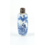 Property of a gentleman - a Chinese blue & white snuff bottle, 19th century, decorated with a man