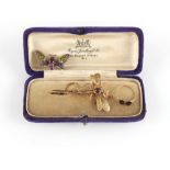 Property of a deceased estate - a 9ct gold dragonfly brooch, 49mm long, approximately 3.6 grams,