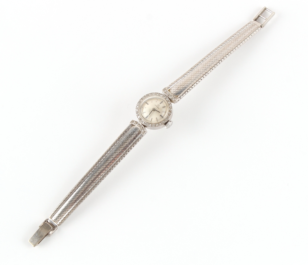 Property of a deceased estate - a lady's Omega 18ct white gold cocktail watch with diamond bezel, - Bild 2 aus 2