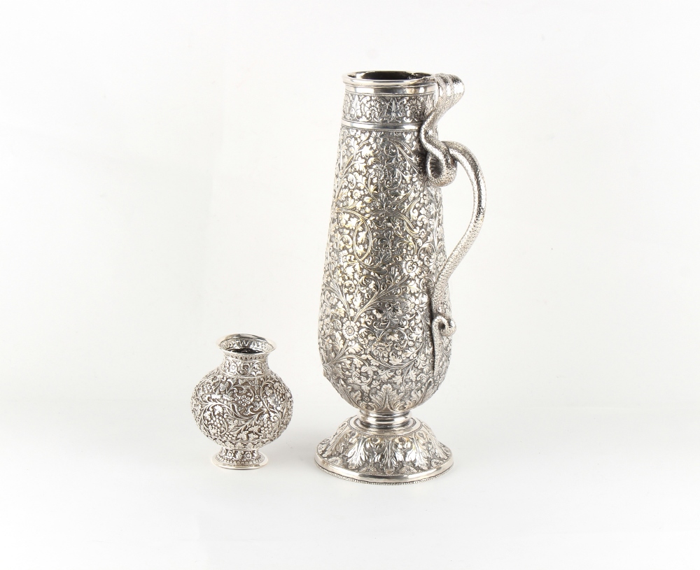 Property of a deceased estate - a small Indian silver baluster vase by Oomersee Mawjee, Bhuj, 3. - Image 2 of 3