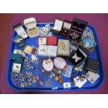 Assorted Costume Jewellery, including earrings, dress rings, brooches etc :- One Tray