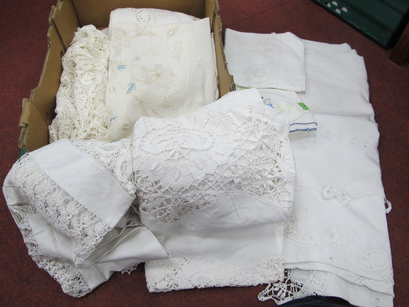 Vintage Linen Tablecloths, doylies etc:- One Box.