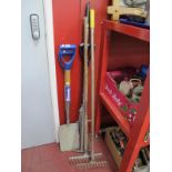 Britannia Spade, other garden tools,B & Q expanding rake.