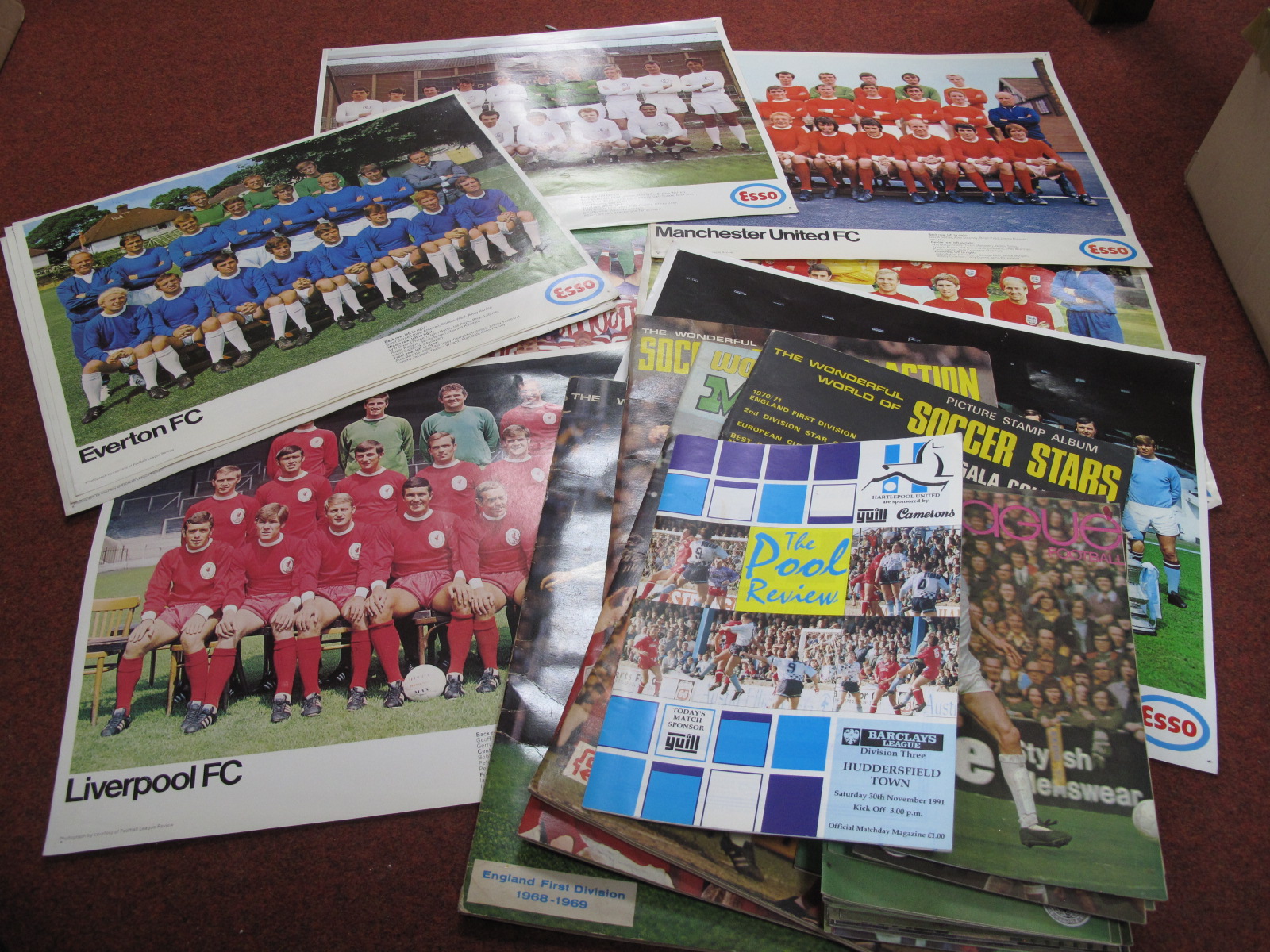 Soccer Stars in Action 1969-70, Soccer Stars 1968-69 sticker albums (both complete). Mexico 70 (