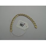 A 9ct Gold Flat Curb Link Bracelet, 21cm length, (23 grams0>