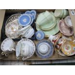 Roslyn, Hammersley, Royal Albert, Wedgwood, Crown China, other tea ware:- One Box.