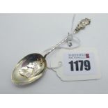 A Hallmarked Silver Commemorative Teaspoon, WD, Birmingham 1901, detailed in relief with bust of