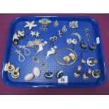 Assorted Modern Gilt Metal Costume Jewellery, including earrings, bangle etc :- One Tray