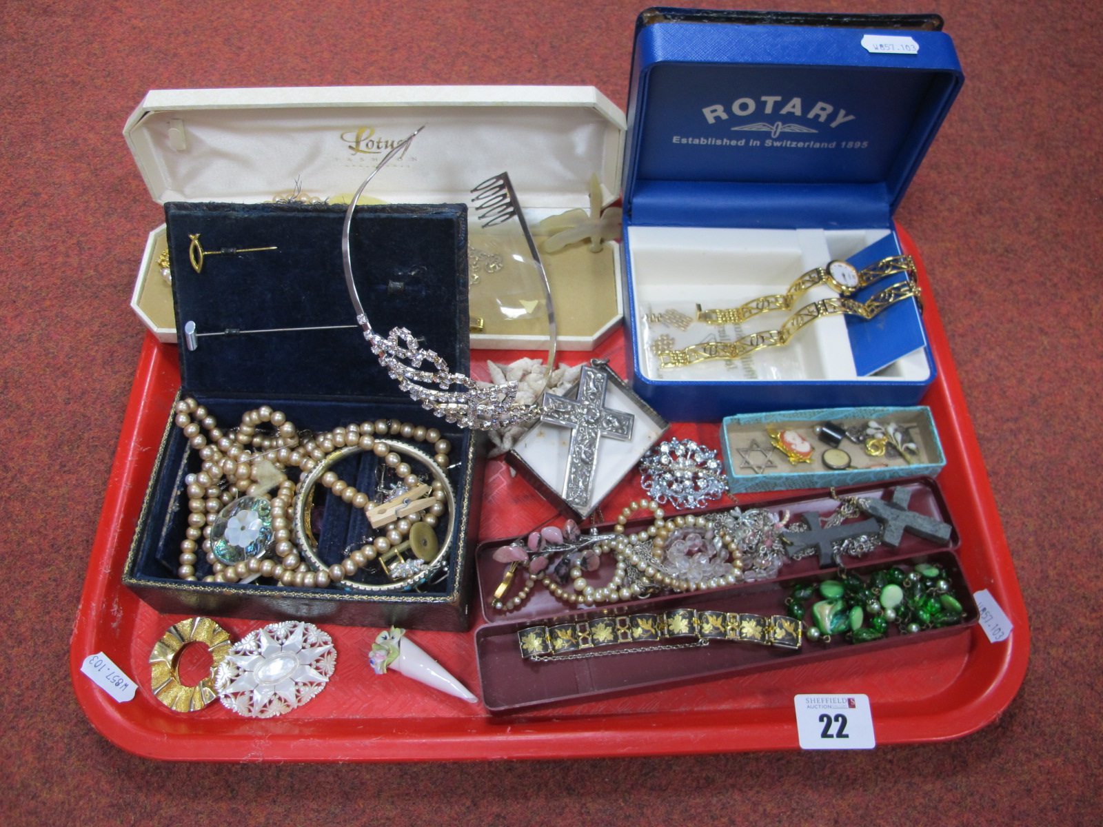 Assorted Costume Jewellery, including decorative large cross pendant, imitation pearls, modern