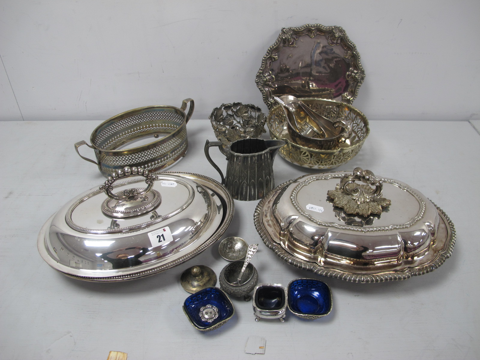 Plated Ware, including oval lidded entree dishes, sauce boat, salts, waiter, jug, dish etc.