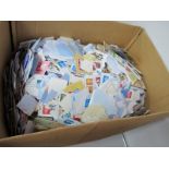 A Quantity of World Kiloware 9kg of Stamps, good selection.