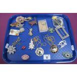 Vintage and Later Costume Brooches, two enamel swan pendants on gilt metal chains, etc :- One Tray