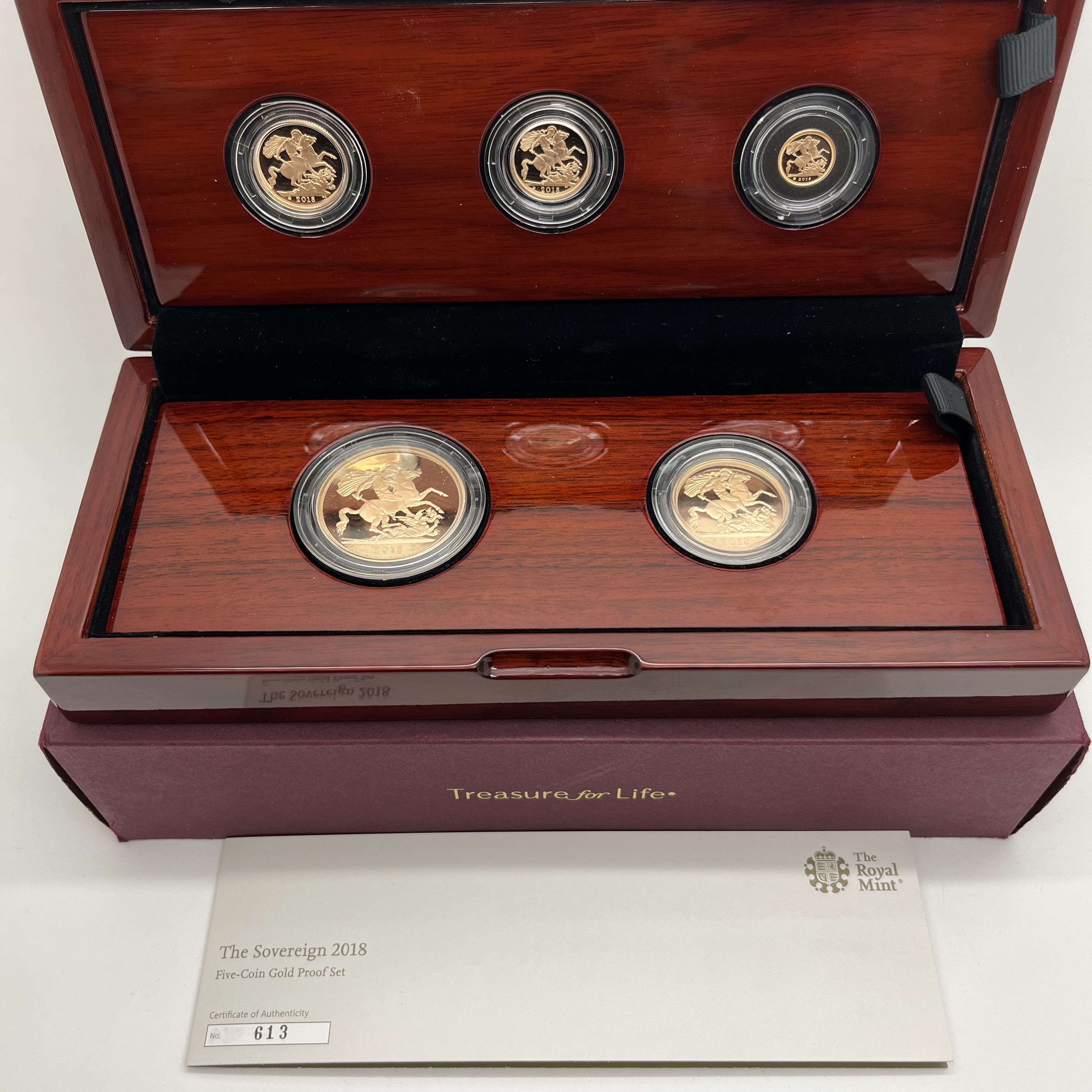 Royal Mint 2018 QEII Sovereign Five Coin Gold Proof Set, features a quintuple, double, full, half