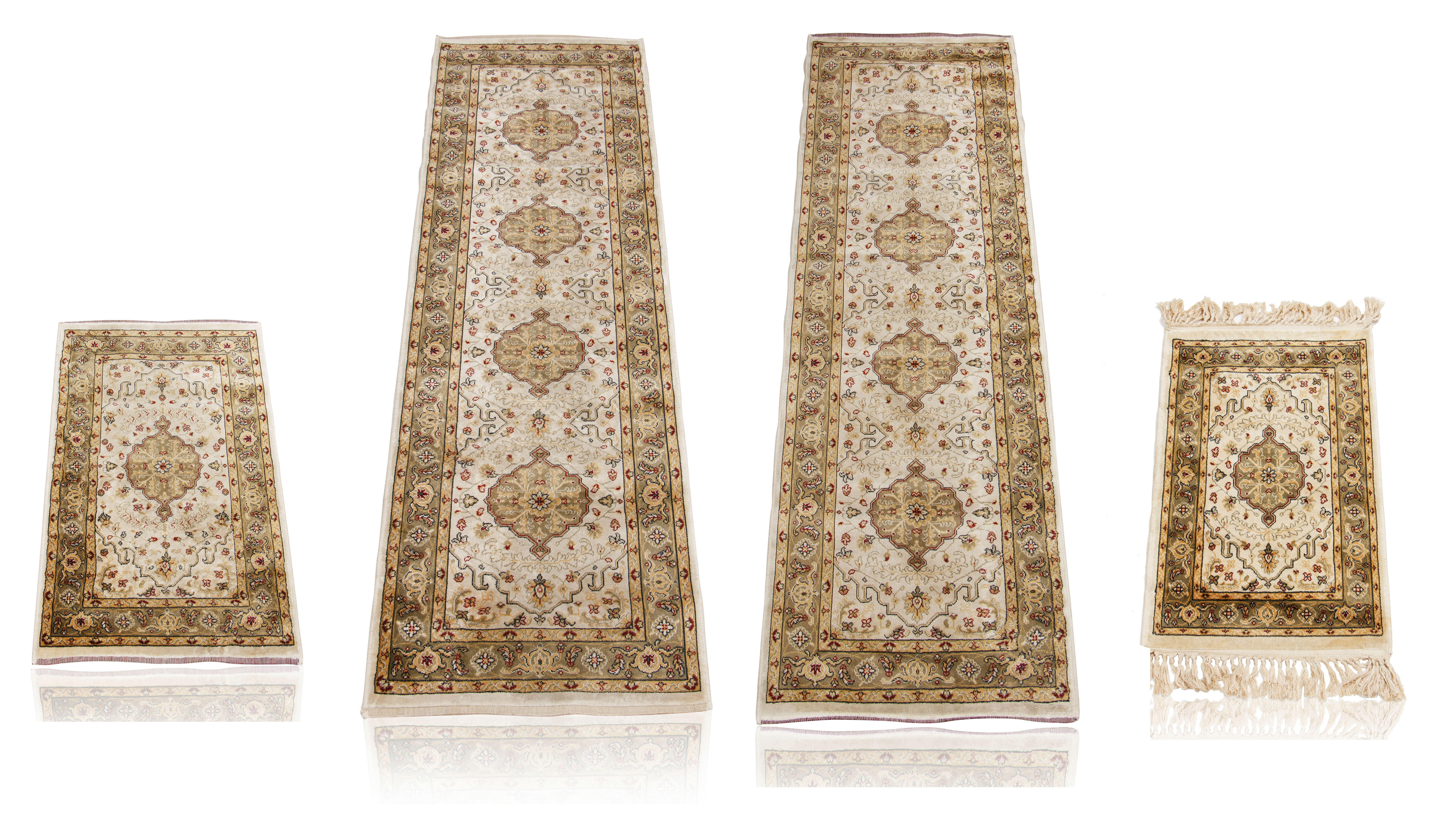 A GROUP OF FOUR GERMAN VERONA RUGS - Image 2 of 14