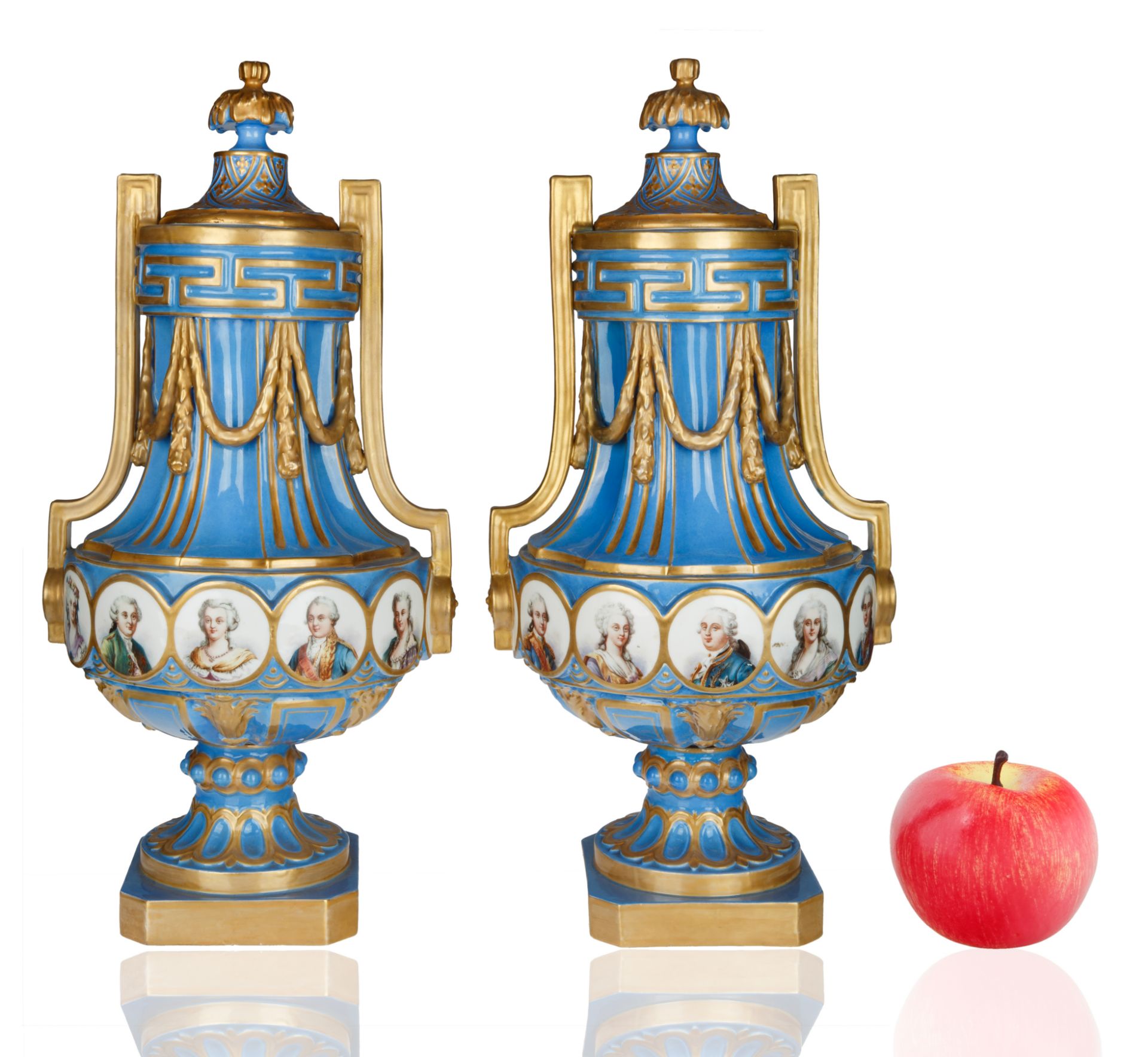 PAIR OF PORCELAIN 'NEAPOLITAN' SEVRES-STYLE VASES - Image 5 of 5
