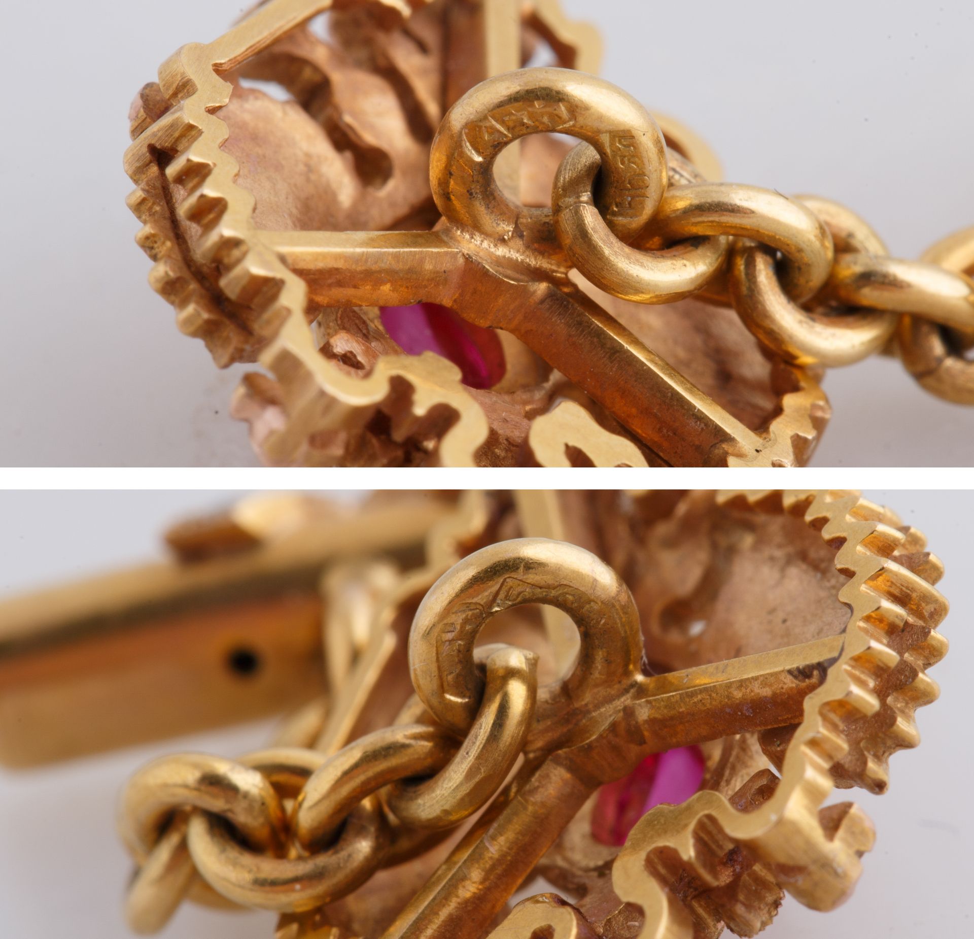 PAIR OF 1908-1913 FABERGE TWO-TONE GOLD, DIAMOND AND RUBY CUFFLINKS, WORKMASTER AUGUST HOLLMING - Bild 3 aus 3