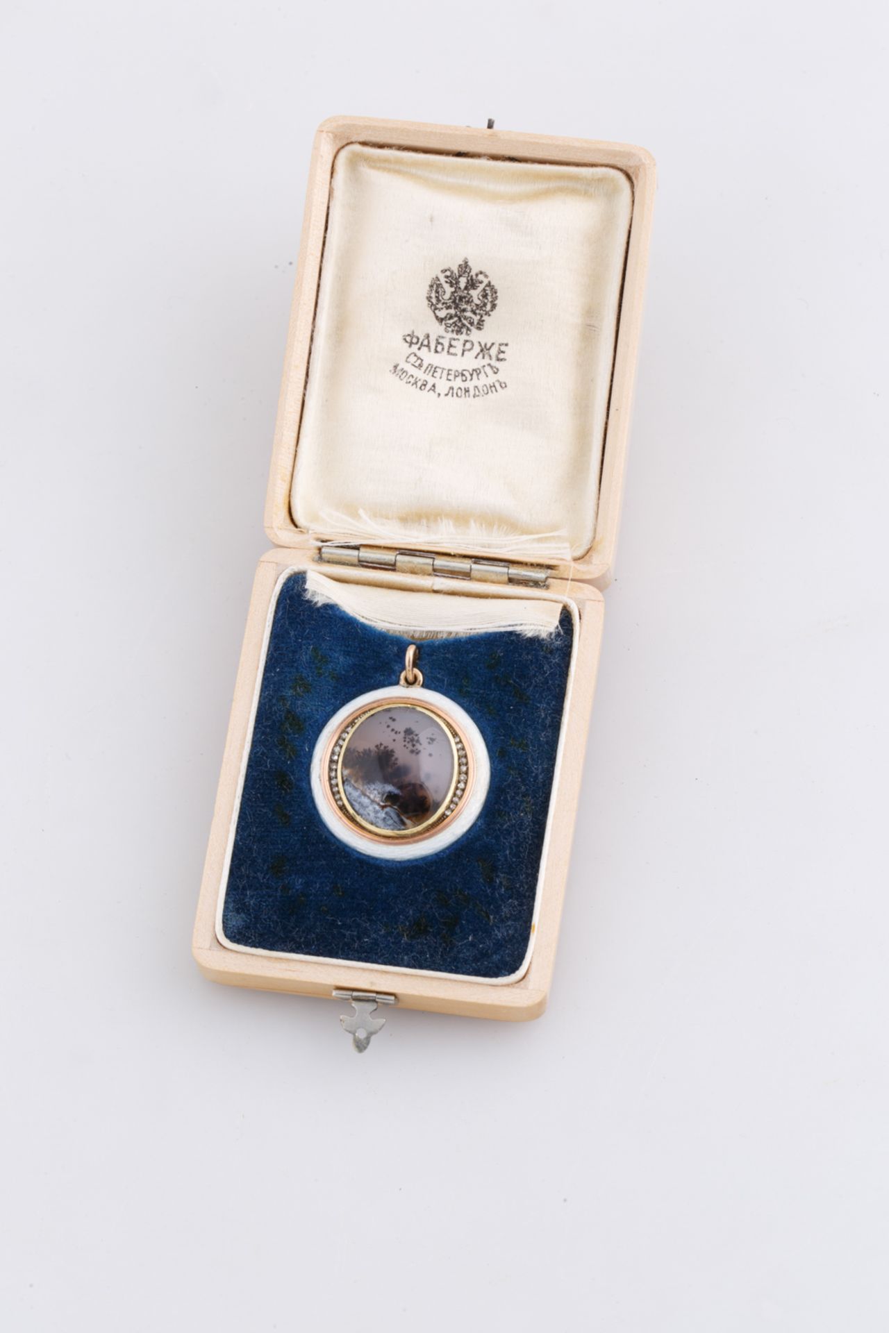 1899-1904 ALEXANDER TILLANDER PENDANT, AGATE, GOLD, DIAMOND AND GUILLOCHE ENAMEL, ST. PETERSBURG - Bild 6 aus 6