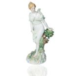 A MEISSEN PORCELAIN FIGURE OF A YOUNG NUDE BEAUTY