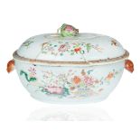 18TH CENTURY CHINESE PORCELAIN SOUP TUREEN