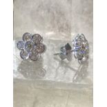 18CT WHITE GOLD DIAMOND DAISY CLUSTER EARRINGS