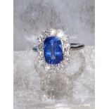 RECTANGULAR NATURAL CEYLON SAPPHIRE RING