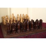 32 PIECE CHESS SET AND BOARD