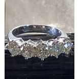 18 CT WHITE GOLD DIAMOND RING