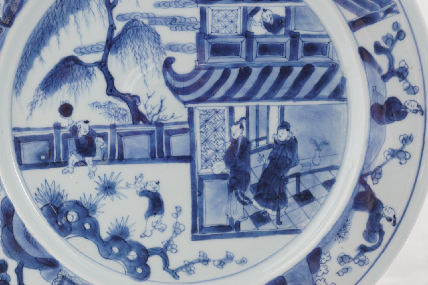 2 LARGE KANGXI BLUE & WHITE PLATES - Image 2 of 6