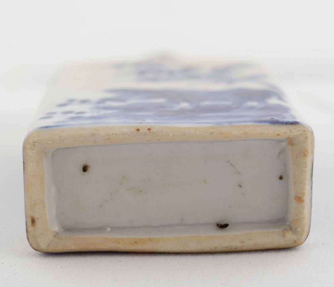 CHINESE QING BLUE & WHITE SNUFF BOTTLE - Image 6 of 6